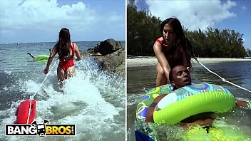 [Bangbros] Charlie Mac Gets Into Hot Water Lifeguard Valerie Kay Saves The Day