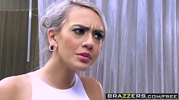 [Brazzers] Massaging Mrs.alexander