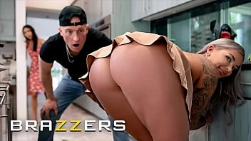 [Brazzers] Slutty Chef Hayley Davies Fucks Her Best Friend's Husband & Ruins