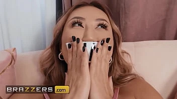 [Brazzers] Nicole Doshi Leaves Manuel Stunned Before He Gives Her Ass The