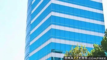 [Brazzers] Anal Coverage Scene Starring Nyomi Banxx & James Deen