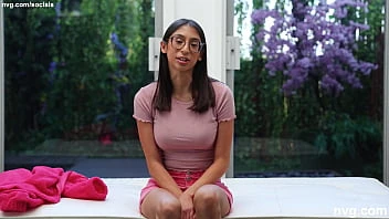 [Net Video Girl] Nerdy Gamer Girl Is An Orgasm Machine