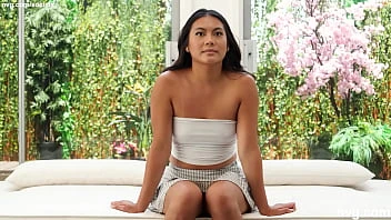 [Net Video Girl] Beautiful Filipina Girl With Tan Lines Auditions