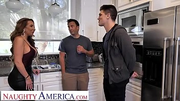 [Thundercock] Richelle Ryan Soaps Up With Friend's Husband