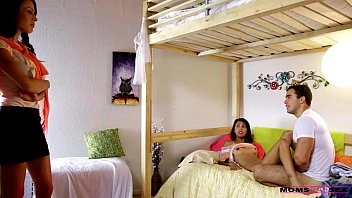 [Nubiles Porn] Y Couple Caught By Mom