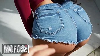 [Public Pick Ups] Ebony Chick Drilled Hard On Pov Camera Gets Cum In Her Mouth