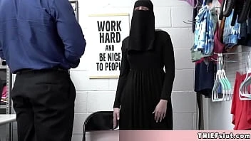 [Shop Lyfter] Cute Muslim Chick Tried To Conceal Some Stolen Stuff Under Her Clothes