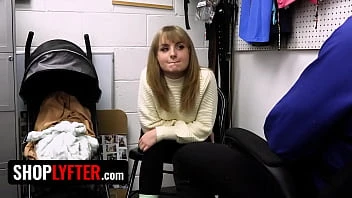 [Shop Lyfter] Evie Gets Busted With Her Baby Stroller For And Is Taken For Questioning