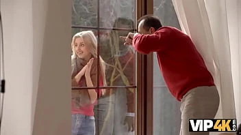 [Vip 4K] Old Man Enjoys Unplanned Sex With Attractive Stranger At His Place