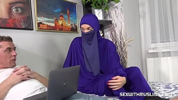 [PornCZ] Niqab Babe Likes It Hard