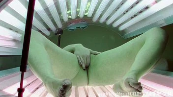 [PornCZ] Czech Voyeur In Tanning Bed