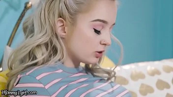 [Mommy's Girl] Young Babe Lexi Lore Caught Her Religious Stepmom Masturbating