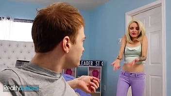 [Adult Mobile] Kinky Teen Lola Fae Catches Alex Masturbating Decides To Help Him Reach An