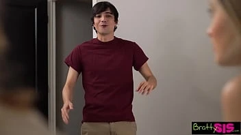 [Bratty Sis] Brattysis Stepsis Says I Would Rather Fuck A Leprechaun Se