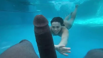 [Camsoda] Underwater Sex Amateur Teen Crushed By Bbc Big Black Dick