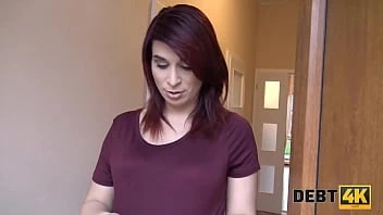 [Debt 4K] Pregnant Lovely With Red Hair Spreads Legs For The Debt Collector