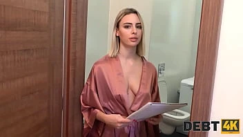 [Debt 4K] Debt Collector Breaks Into The House And Fucks The Blonde Charmer
