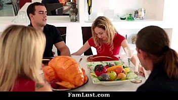 [Family Strokes] Stepsister Fucks Stepbrother During Thanksgiving Dinner