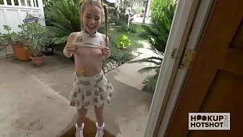 [Hookup Hotshot] Petite Teen Meets Up With Guy From The Internet
