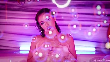 [Jules Jordan] The Insatiable Emily Willis Glamanal Passion