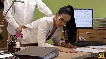 [Loan 4K] Hot Chick From Female Marching Band Is Fucked By A Loan Officer