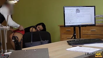 [Loan 4K] Adventurous Clerk Lures A Hottie Into Riding Him On The Table