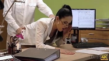 [Loan 4K] Stranger Who Works In The Loan Office Girl For Sex