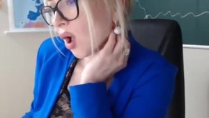 Exxxtra Small ∼ Hawt Ella Cruz Pussy Licking