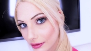 Brazzers.com ∼ Bald Sarah Vandella Foot Teasing Xxx Video