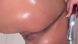 Tushy Raw ∼ Italian Chloe Amour Pussy Licking