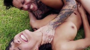 Janice Griffith Cumshot In Public 
