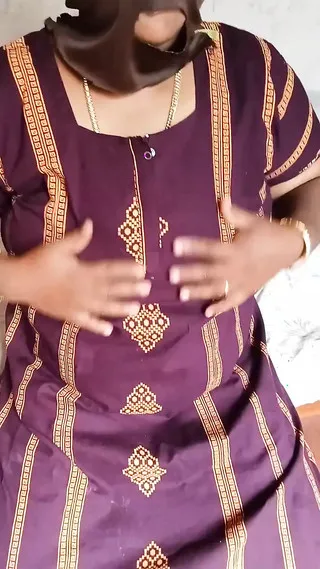 Indian Aunty Finger Performance