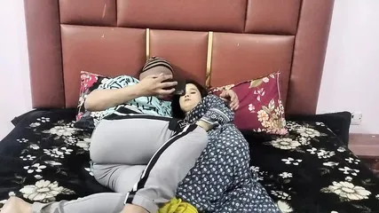 Step Sister Xvideo Dekh Rahi Ne Pel Diya