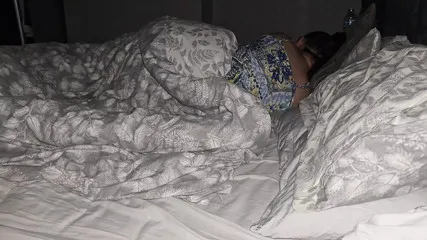 Step Mom Sneaking Into Step Mom Room And Asked To Handjob His Dick