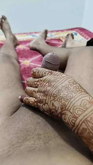 Makan Malik Ne Apne Kiraye Dar Muslim Ladki Ko Choda