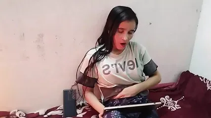 Bhabhi Ko Video Call Par Boobs Dikhate Dekh Liya