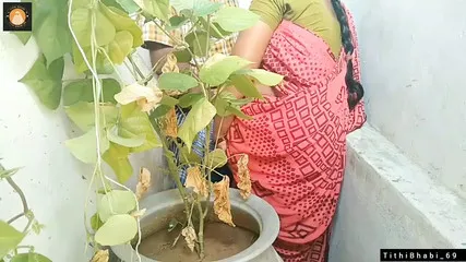 Desi Bhabi And Her Boyfriend Outdoor Sex In Shari