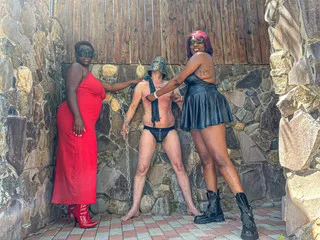 African Mistresses Whipping Roughly A Slave In Chains - Mistress Zeida Dfc