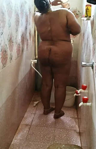 Bathroom Sex With My Son In Law,indian Hot Anty Gives His Body To Him..