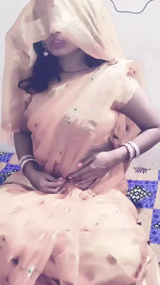 Indian Tannu Bhabhi Fucking And Sucking With Husband Full 4k Video.
