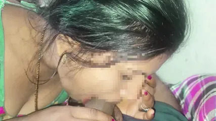Desi Village Bhabhi Hot Cumming Cum In Mouth 👄