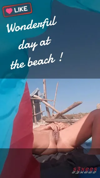 She Masturbates And He Gives Her A Small Vibrating Sex Toy For Her In Cap D&#039;agde.