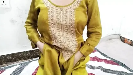 Big Step Sister Ko Ghar Me Band Kar Ke Jabar Dasti Pela