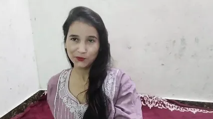 Cute Step Sister Ko Paise Dekar Hotel Me Pela