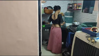 Leave Friends Sister -in Her House After Leashing Friends Sister