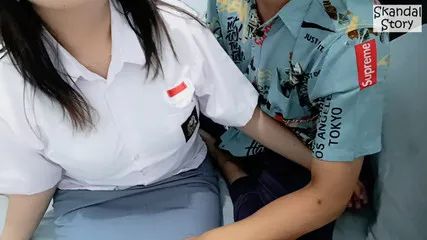 Biology Teacher Gives Practice To Students