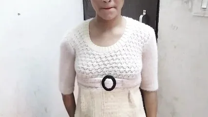 Jija Ji Ne Akele Dekh Kar Jabar Meri Chut Maari