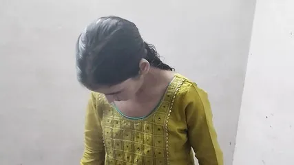 Big Step Sister Ka Boobs Daba Daba Kar Pela