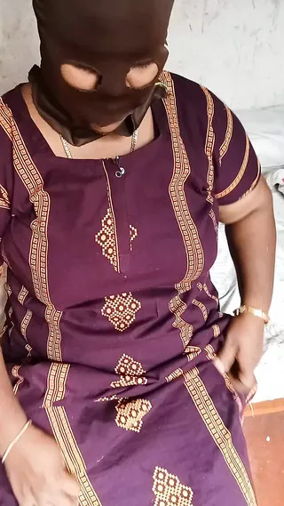 Indian Aunty Finger Performance