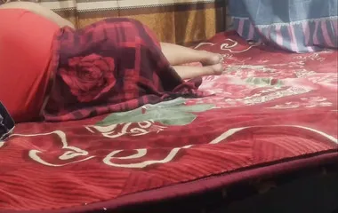 Finding The Beautiful Aunt Alone At Home, The Sister-in-law Forced Her To Fuck Him